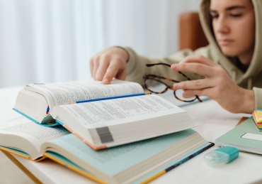 Te KRAKOWSKIE szkoły najlepiej przygotowały uczniów do egzaminu z MATEMATYKI w 2022 roku